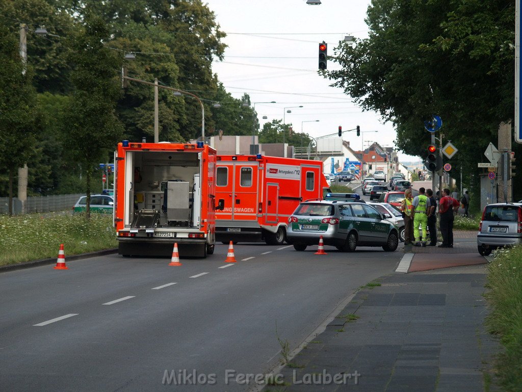 VU Pkw Koeln Buchheim Berg Gladbacherstr Herler Ring   P01.JPG